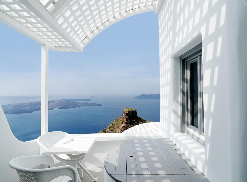 Suite with Private Indoor Hot Tub and Caldera View